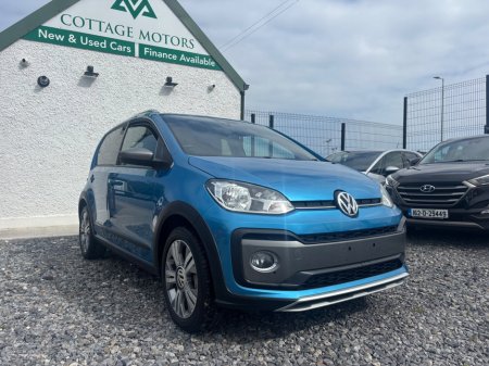 2017 Volkswagen up!  €9,950