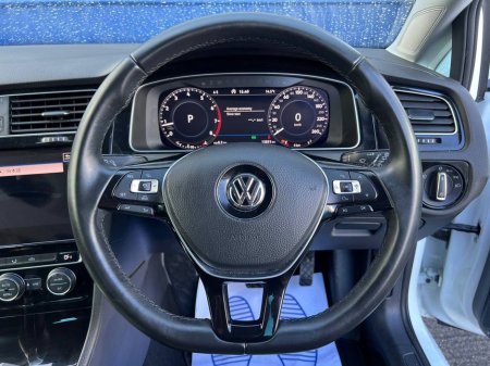 2018 Volkswagen Golf HIGHLINE 1.4 TSI AUTO // DIGITAL CLUSTER // VERY LOW MILEAGE // FULL SERVICE HISTORY // ACTIVE RADAR BRAKING €20,950
