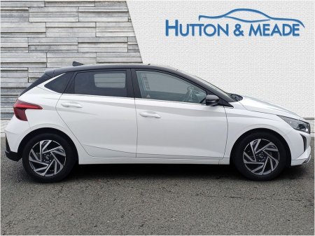 2024 Hyundai i20 Delux Plus 2T 1.2 Petrol 5dr €21,999 thumbnail