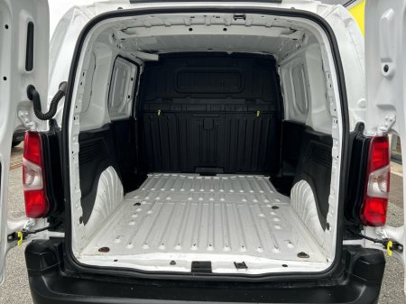 2021 Opel Combo L1H1-1.5 75PS DIESEL 5 S SP 5DR €11,950 thumbnail