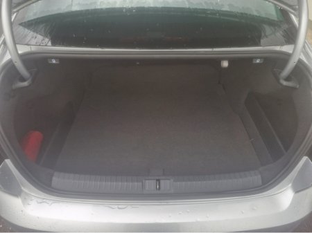 2017 Volkswagen Passat CL 1.6 TDI MANUAL 6SPEED FWD 120HP 4DR €14,000 thumbnail