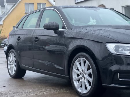 2018 Audi A3 LOW MILEAGE SPORTBACK 1.6 TDI 116 SE 4DR €17,950 thumbnail