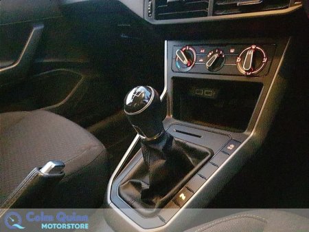 2021 Volkswagen Polo R-Line 1.0 Manual €19,995 thumbnail