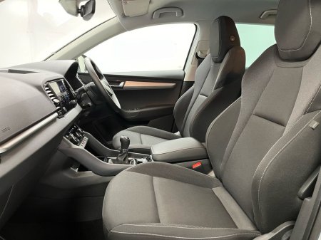 2025 Skoda Karoq Selection 2.0TDI 115BHP - Reversing Camera - Climate Control - Cruise Control - Auto Lights/Wipers - Apple CarPlay/Android Auto €36,950 thumbnail