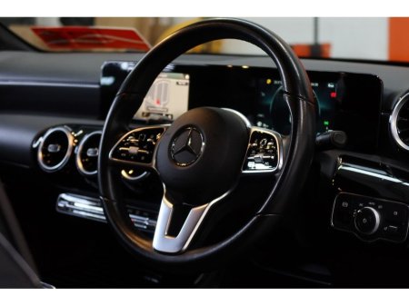 2019 Mercedes-Benz A Class A180D Sport 5DR Automatic #59 €19,950 thumbnail