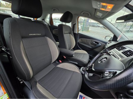 2015 Volkswagen Polo CROSS ( 152 REG ) 1.2 TSI HIGHLINE  CROSS EDITION / PARKING SENSORS / CLIMATE CONTROL // ONLY 58,060KLMs / SIMI DEALER // €11,950