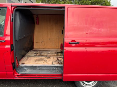 2021 Volkswagen Transporter  €14,595 thumbnail