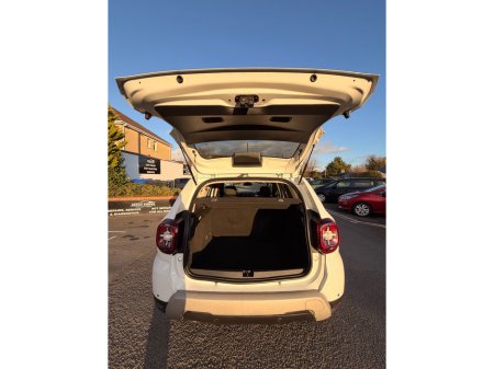 2019 Dacia Duster PRESTIGE white DCI 115 M 4DR €10,950 thumbnail