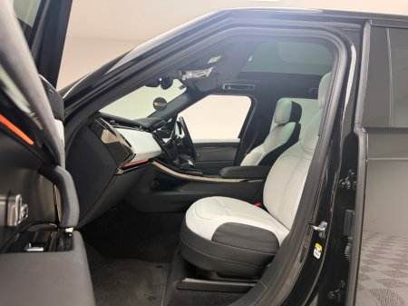 2024 Land Rover Range Rover Sport DYNAMIC P460E €112,990 thumbnail