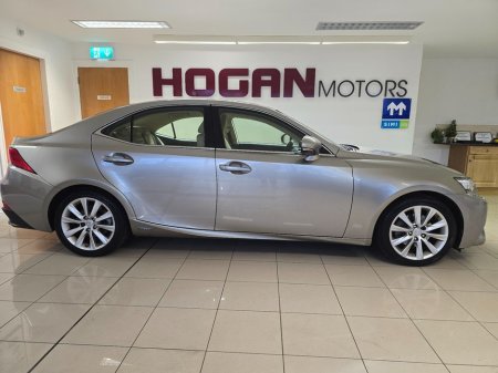 2014 Lexus IS 300 h * Jan 2026 Pricing * Luxury Hybrid Automatic Saloon €14,950