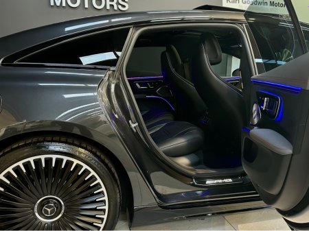 2023 Mercedes-Benz AMG EQS 53 AMG 4MATIC MEGA SPEC €99,950 thumbnail