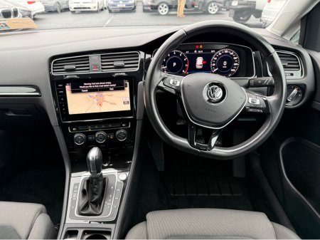 2017 Volkswagen Golf COMFORTLINE 1.2 AUTOMATIC * REAR VIEW CAMERA, AUTO LIGHTS, ADAPTIVE CRUISE CONTROL, POWERED FOLDING HEATED MIRRORS, LUMBAR SUPPORT, 2 KEYS, TOUCH SCREEN RADIO, MULTIFUNCTION STEERING WHEEL* €17,950 thumbnail