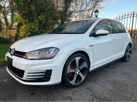 2015 Volkswagen Golf 2.0 GTI  DCC Package  DSG Automatic