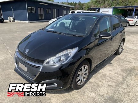 2017 Peugeot 208 *STYLE MODEL* €10,950