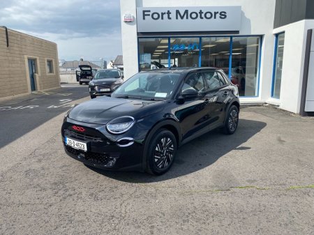 2025 Fiat 600 Fully Electric EV, Red Model €28,400