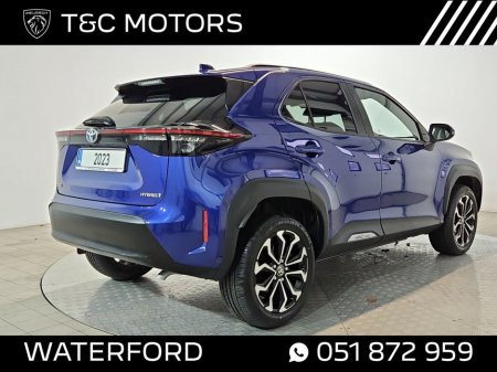 2023 Toyota Yaris Cross Design HEV Automatic - Reversing Camera, A/C, Apple Carplay & Android Auto, Auto Lights & Wipers, Cruise Control €26,995