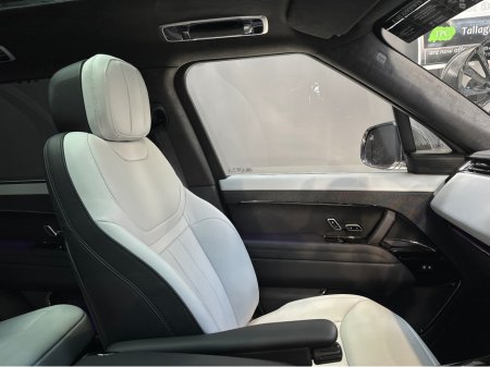 2025 Land Rover Range Rover Sport AUTOBIOGRAPHY P460 E-HYBRID €144,950 thumbnail