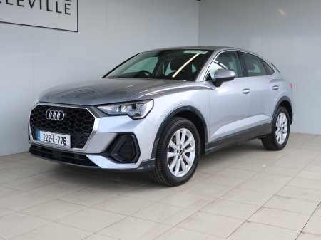 2022 Audi Q3 35 TDI 150HP S Tronic SE €39,995