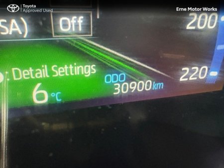 2023 Toyota Yaris Cross YARIS CROSS LUNA SPORT €27,950 thumbnail