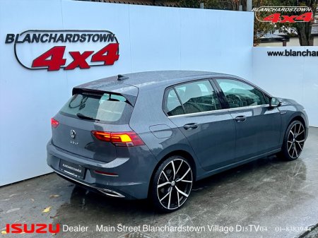2022 Volkswagen Golf STYLE EXCLUSIVE NATO GREY AUTO DIESEL €27,900