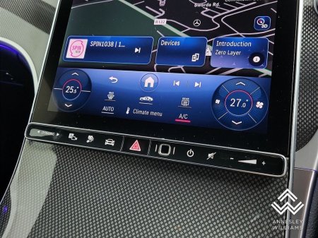 2024 Mercedes-Benz GLC Class GLC300e AMG Line 4Matic €64,950 thumbnail