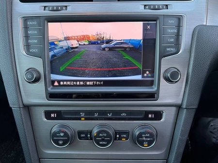 2015 Volkswagen Golf R-LINE PACK 1.2 TSI // FULL SERVICE HISTORY // REVERSE CAMERA // ADAPTIVE CRUISE CONTROL €14,750 thumbnail