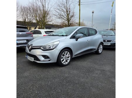 2017 Renault Clio 1.2 16V 75 DYNAMIQUE NAV €10,950 thumbnail