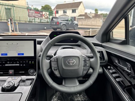 2025 Toyota bZ4X BZ4X SPORT FWD €39,500 thumbnail