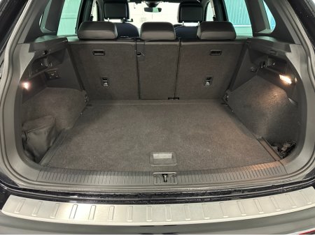 2019 Volkswagen Tiguan (191) TIGUAN 2.0TDI R LINE (LEATHER) DSG 4 MOTION LOW KMS VW/AUDI SPECIALISTS WWW.DENISDARCYCARS.IE €31,950 thumbnail