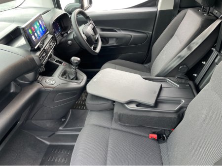 2024 Citroen Berlingo 2024 CITROEN BERLINGO ENTERPRISE B-HDI €21,995 thumbnail