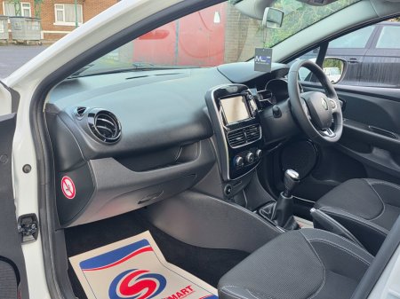 2017 Renault Clio 1.2 16V 75 DYNAMIQUE NAV €9,995 thumbnail