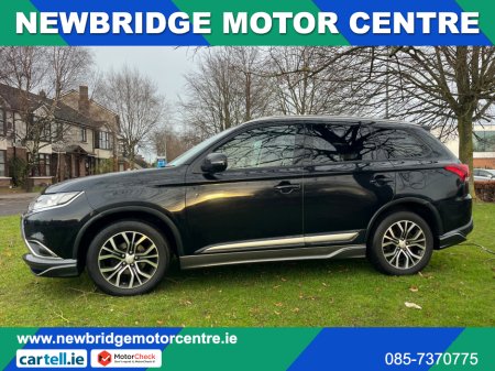 2017 Mitsubishi Outlander DIESEL LOW MILEAGE STUNNING JEEP €15,950