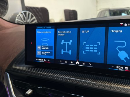 2024 BMW XM 50E PHEV AUTO MEGA SPEC €124,950 thumbnail