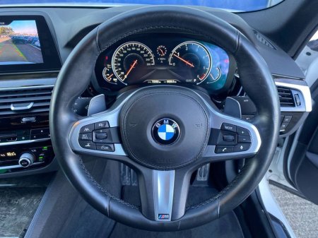 2017 BMW 5 Series 523d M-SPORT AUTO // ALCANTARA M-SPORT SEATS // FULL SERVICE HISTORY // 360 DEGREE PARKING CAMERAS & SENSORS €26,900