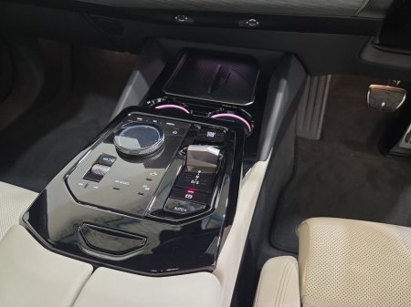 2026 BMW 5 Series 530e M Sport Pro Saloon €80,950 thumbnail