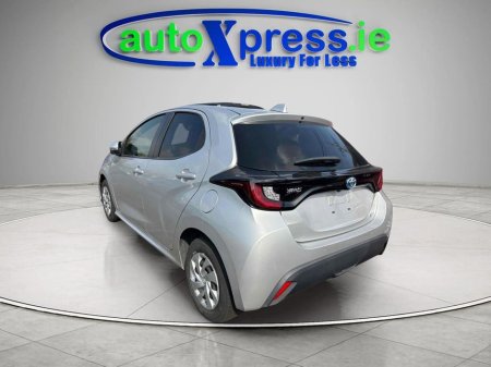 2021 Toyota Yaris 1.5 HYBRID X Automatic, Reversing camera €15,995 thumbnail