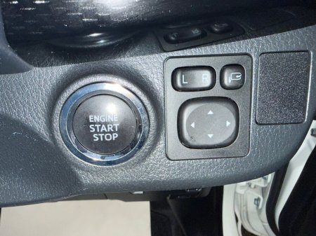 2020 Toyota Yaris  €13,290 thumbnail