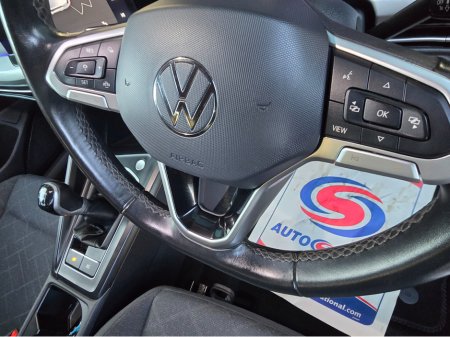 2023 Volkswagen Golf 1.5 TSI PETROL GOLF MK 8 FULLY LOADED €26,995 thumbnail