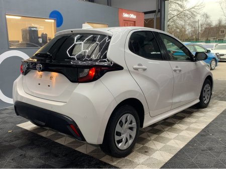 2021 Toyota Yaris X 1.0 Petrol / 45k KMs / Reverse Camera / Automatic €18,950 thumbnail