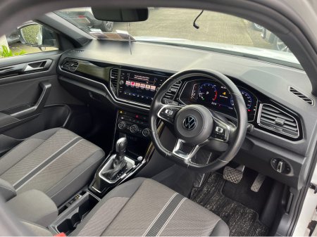 2022 Volkswagen T-Roc STLYE BLACK PACK AUTOMATIC 1.5 PETROL //LOW MILES//HIGH SPEC//KEYLESS ENTRY//ADAPTIVE CRUISE CONTROL//REVERSE CAMERA// €29,950 thumbnail
