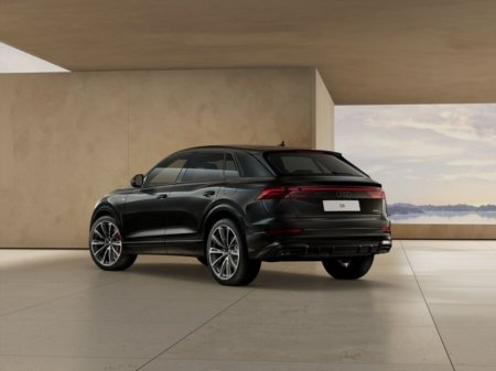2026 Audi Q8 e-tron SUV COMPETITION 60TFSI E QUATTRO AUTOMATIC €123,804 thumbnail