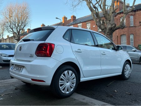 2015 Volkswagen Polo DBA-6RCJZ €11,950 thumbnail