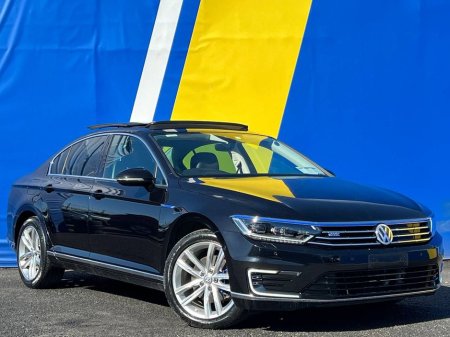 2016 Volkswagen Passat GTE ADVANCE 1.4 HYBRID AUTO * HUGE SPEC * // TILT & SLIDE PAN ROOF // DRIVER BACK MASSAGE SEAT // 360 SURROUND PARKING SENSORS €19,900