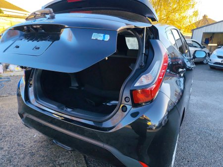 2022 Toyota Aqua 1.5 Hybrid New Model €17,900 thumbnail