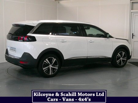 2020 Peugeot 5008 ALLURE BLUEHDI S/S A €27,950 thumbnail