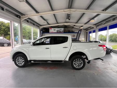 2016 Mitsubishi L200 TITANIUM DCB DI-D 4X4 €16,500
