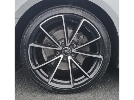 2017 Audi A4 2.0 TDI SPORT ULTRA 150PS 4 4DR AUTO €18,950 thumbnail