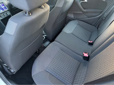 2014 Volkswagen Polo 1.2i TSI Petrol Automatic Comfortline €11,500 thumbnail