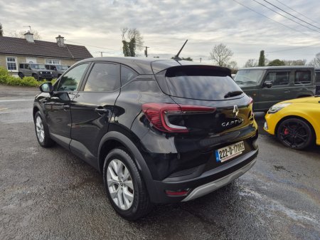 2022 Renault Captur ICONIC EDITION NAEB TCE 90 MAN €17,995 thumbnail