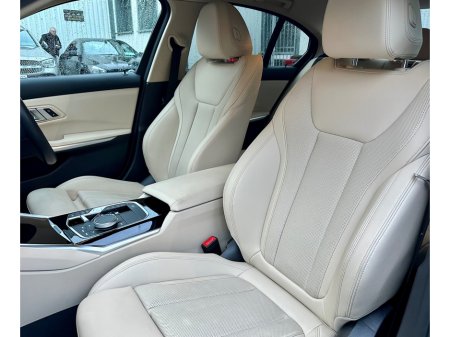 2024 BMW 3 Series 330e SPORT AUTO €40,950 thumbnail